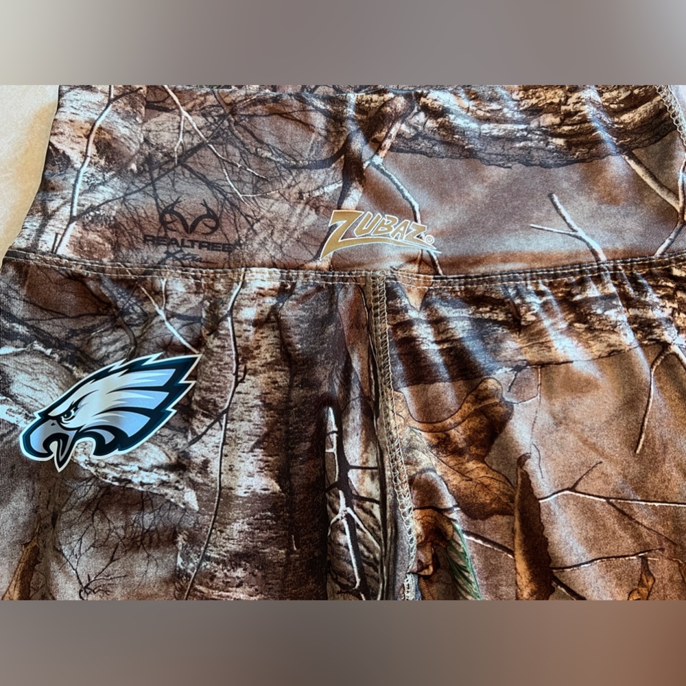 Womens leggings NFL CAMO sea HAWKS emblem XS NWT